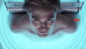 Robert Pattinson w filmie "Mickey 17"