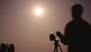 Mars zniknie za Księżycem. W czwartek rzadkie zjawisko astronomiczne