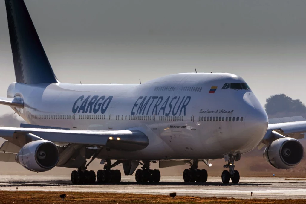 Boeing 747-300 w barwach linii Emtrasur Cargo z Wenezueli