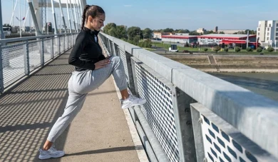 Lidl sprzedaje modne i wygodne spodnie dresowe za jedyne 34,99 zł! Wiele kolorów i rozmiarów!
