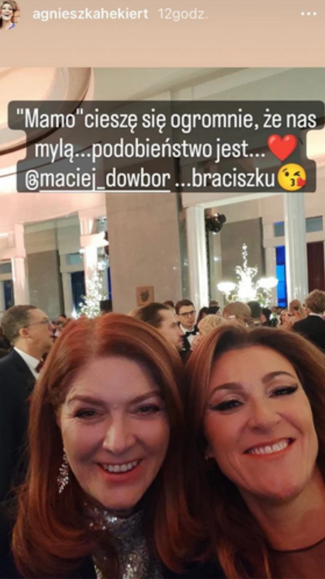 Katarzyna Dowbor ma sobowtókę w Polsacie! Zapozowały do wspólnego zdjęcia Katarzyna Dowbor ma sobowtókę w Polsacie! Zapozowały do wspólnego zdjęcia