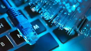 Chcesz podłączyć światłowód do domu? Sprawdź, co cię czeka