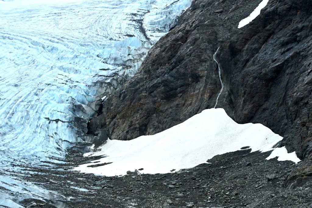 Topniejący lodowiec w Norwegii