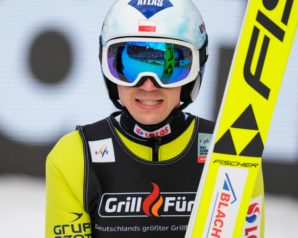 Kamil Stoch wciąż czeka na zwycięstwo w zawodach Pucharu Świata. Statystyki pod tym względem są alarmujące Kamil Stoch wciąż czeka na zwycięstwo w zawodach Pucharu Świata. Statystyki pod tym względem są alarmujące