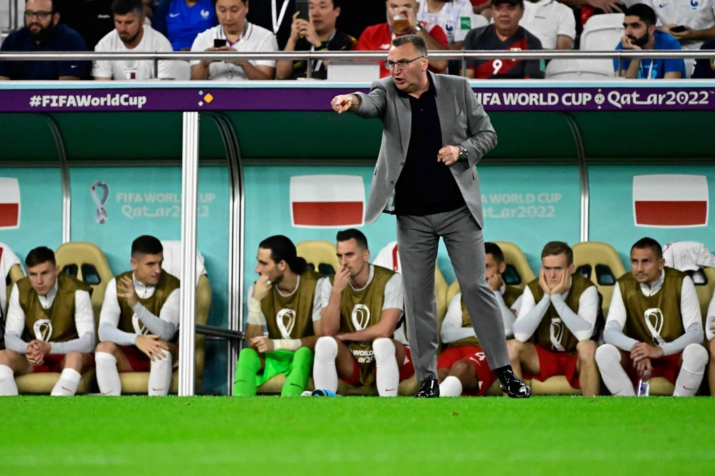 Czesław Michniewicz podczas meczu Polska - Francja na mundialu 2022