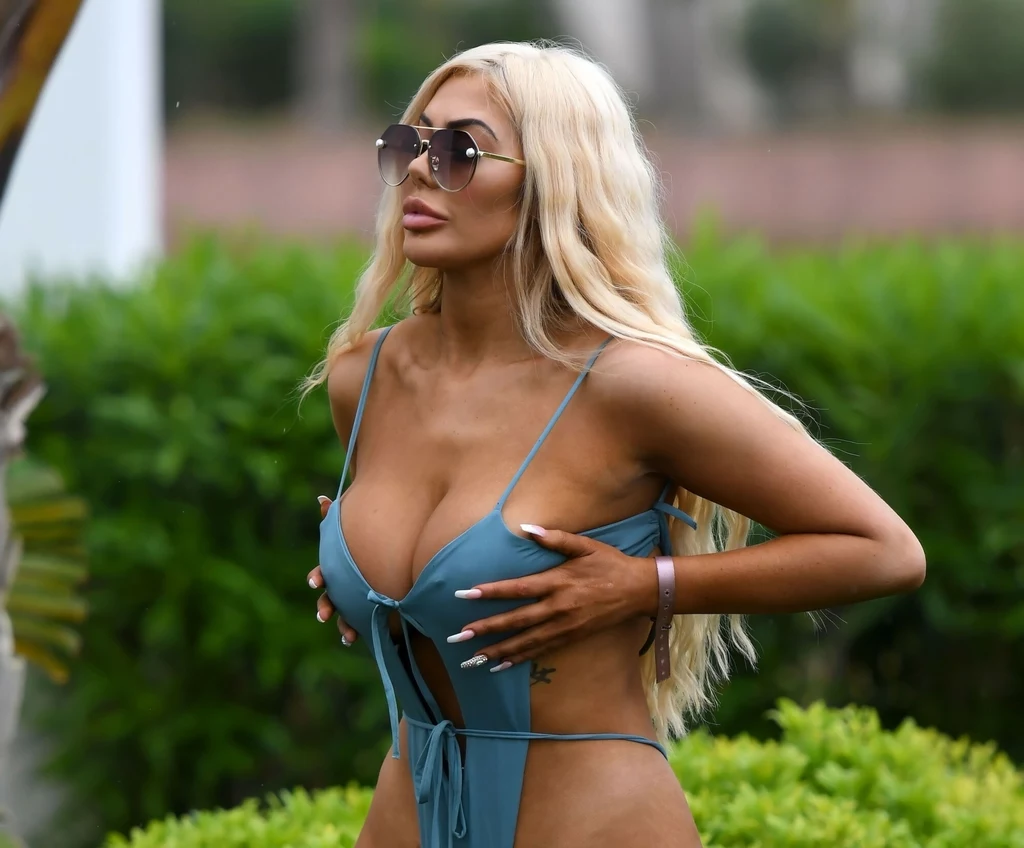 Chloe Ferry znów leczy złamane serce