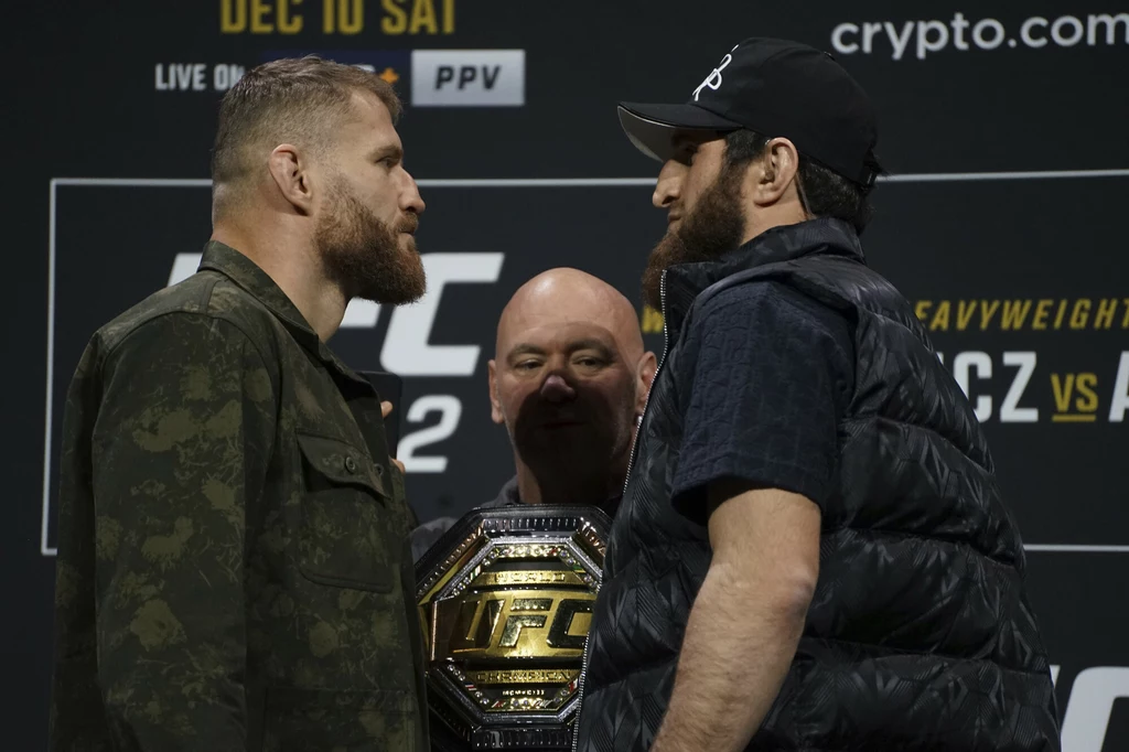 Jan Błachowicz - Magomied Ankalajew. O której godzinie walka o pas UFC? Gdzie oglądać transmisję w tv i online live stream? Jan Błachowicz - Magomied Ankalajew. O której godzinie walka o pas UFC? Gdzie oglądać transmisję w tv i online live stream?