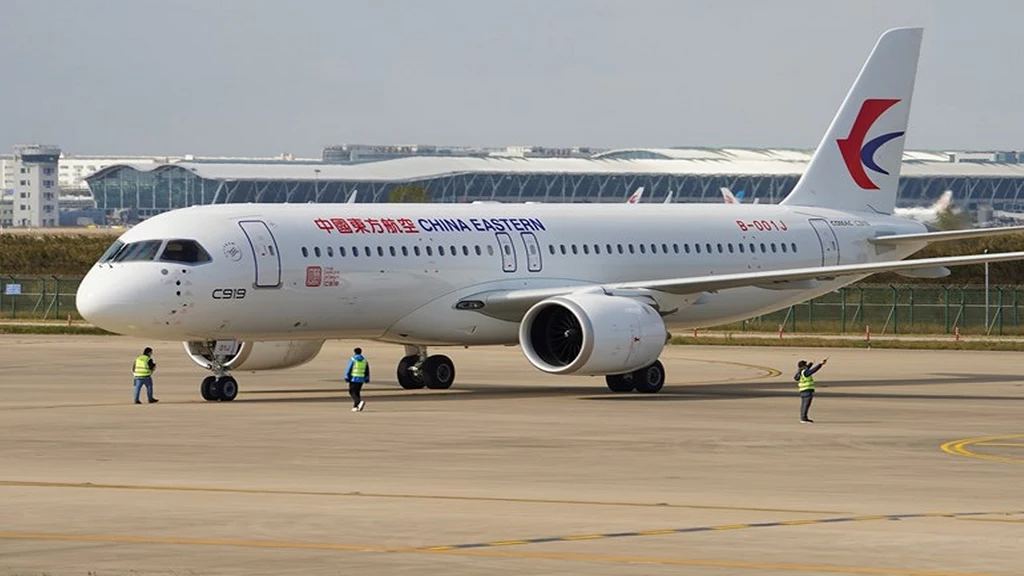 Chińczycy przełamują monopol Boeinga i Airbusa swoim samolotem COMAC C919