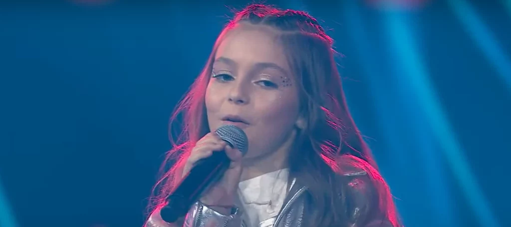 Laura Bączkiewicz podczas Eurowizji Junior 2022 Laura Bączkiewicz podczas Eurowizji Junior 2022