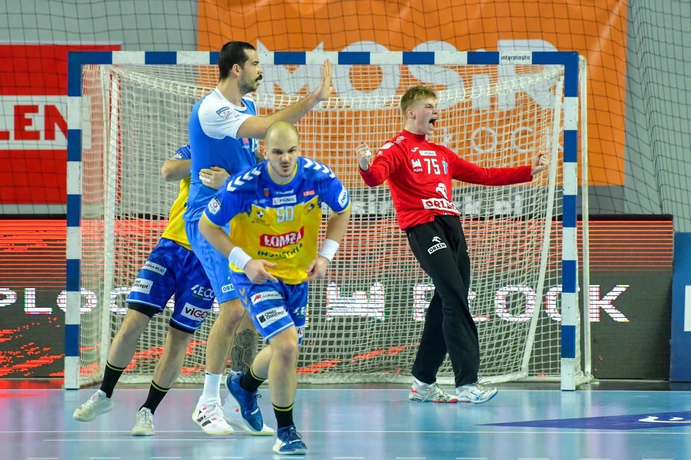19-letni Marcel Jastrzębski poprowadził Orlen Wisłę Płock do sensacyjnego zwycięstwa nad mistrzem Polski z Kielc 19-letni Marcel Jastrzębski poprowadził Orlen Wisłę Płock do sensacyjnego zwycięstwa nad mistrzem Polski z Kielc