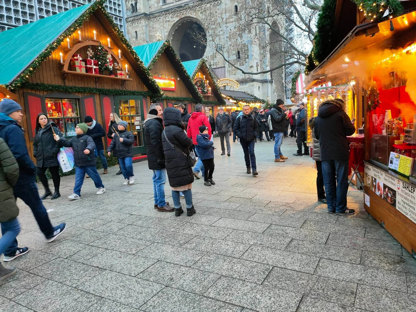 W ciągu dnia odwiedzających jarmarki jest mniej. To dobry czas dla kogoś, kto nie lubi tłumów