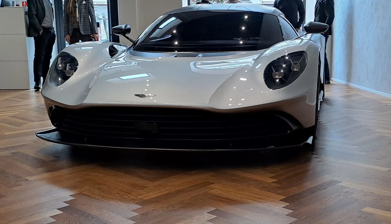 Aston Martin Valhalla to hybryda typu plug-in.