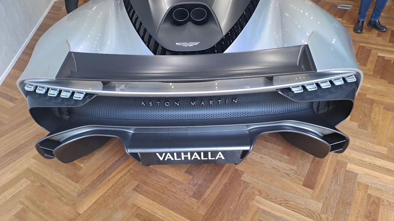 Aston Martin Valhalla