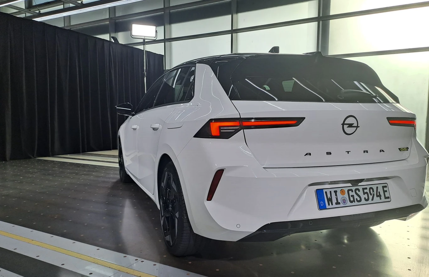 Opel Astra GSe.