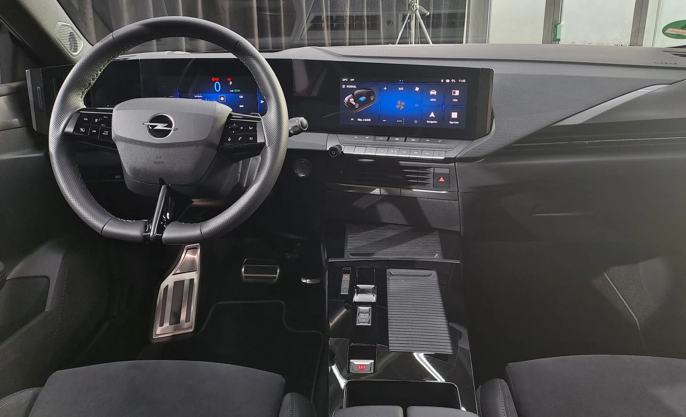Opel Astra GSe.