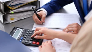 Składki zdrowotne do ZUS były dla wielu jednoosobowych firm sporym kosztem (zdj. ilustracyjne)