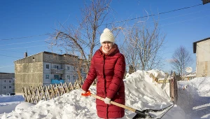 Nie odśnieżasz chodnika przed domem? Mandat może uderzyć cię po kieszeni 
