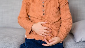Zaczyna się bólem w okolicy pępka. Tych produktów lepiej unikaj