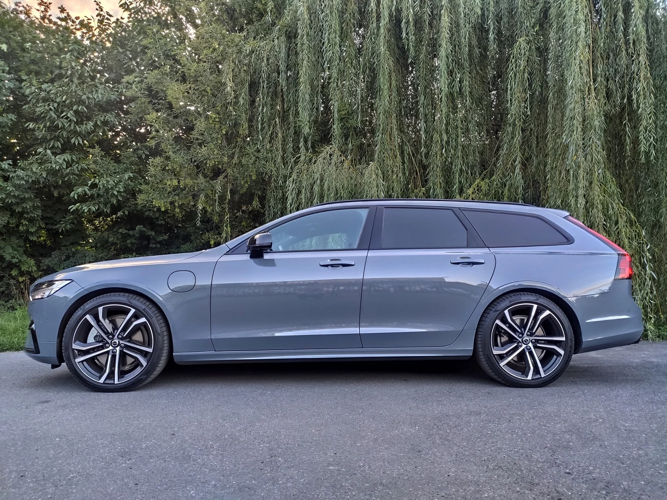 Volvo V90 T8 Recharge