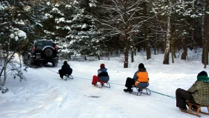 Miał ponad dwa promile alkoholu w organizmie i zorganizował kulig dla dzieci, zdj. ilustracyjne 