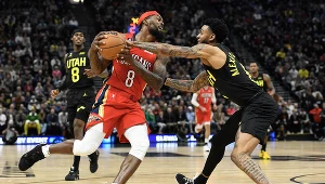 Naji Marshall z New Orleans Pelicans i Nickeil Alexander-Walker z Utah Jazz