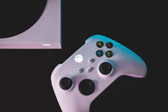 Xbox Series X jest kompatybilna ze starszymi konsolami Microsoftu