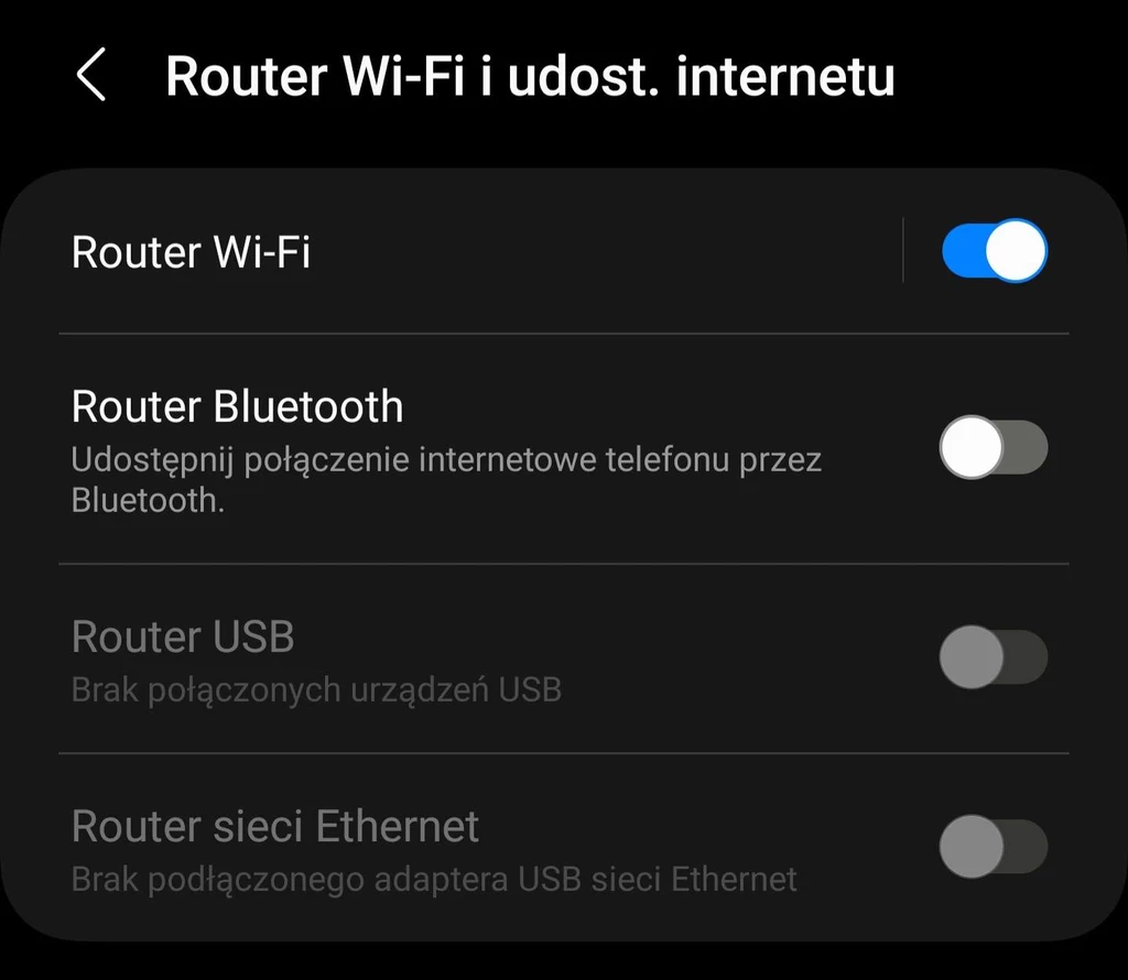 Żeby korzystać z telefonu jako routera WiFi, trzeba włączyć funkcję w smartfonie.