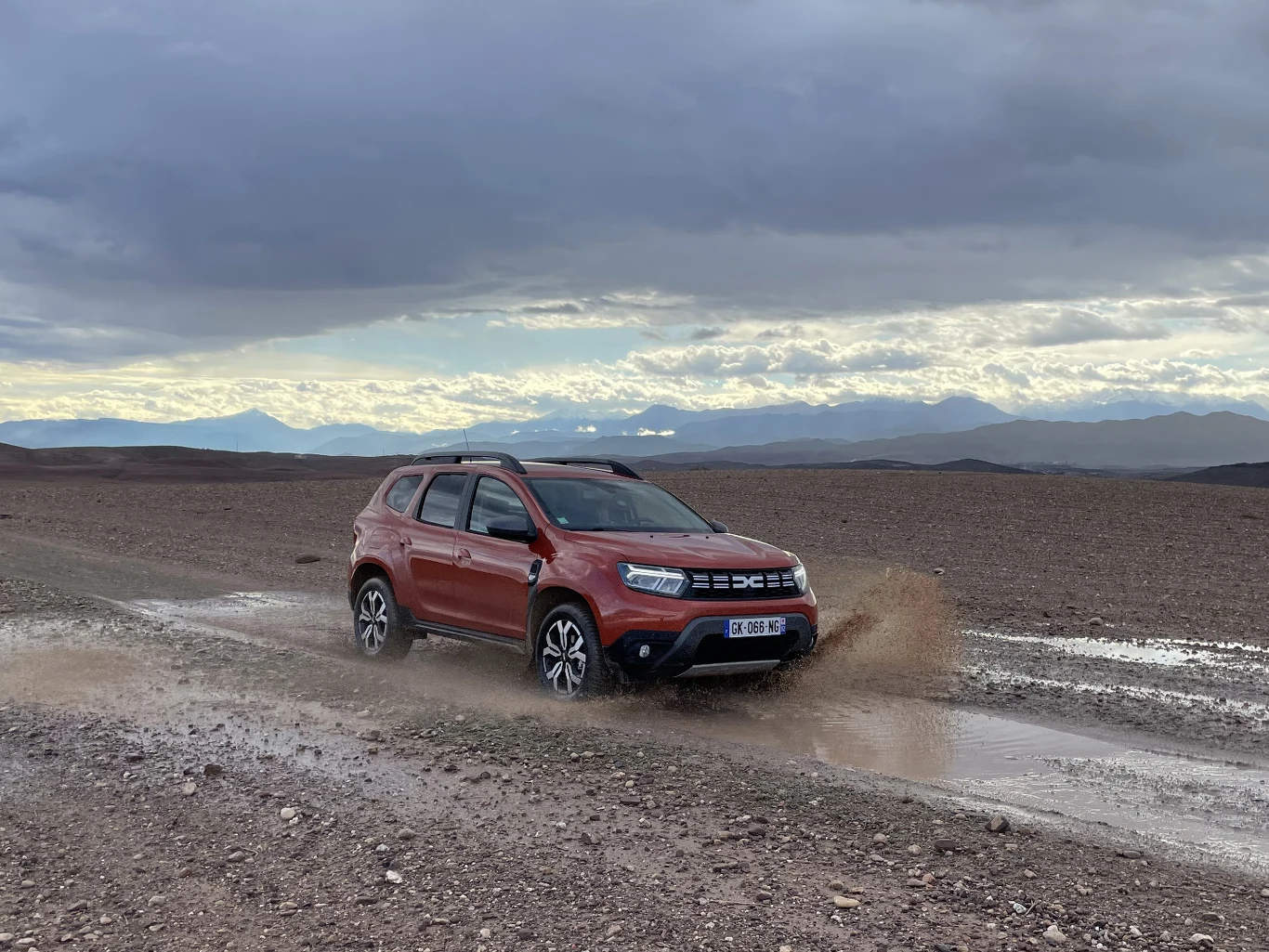 Dacia Duster Camp 2022