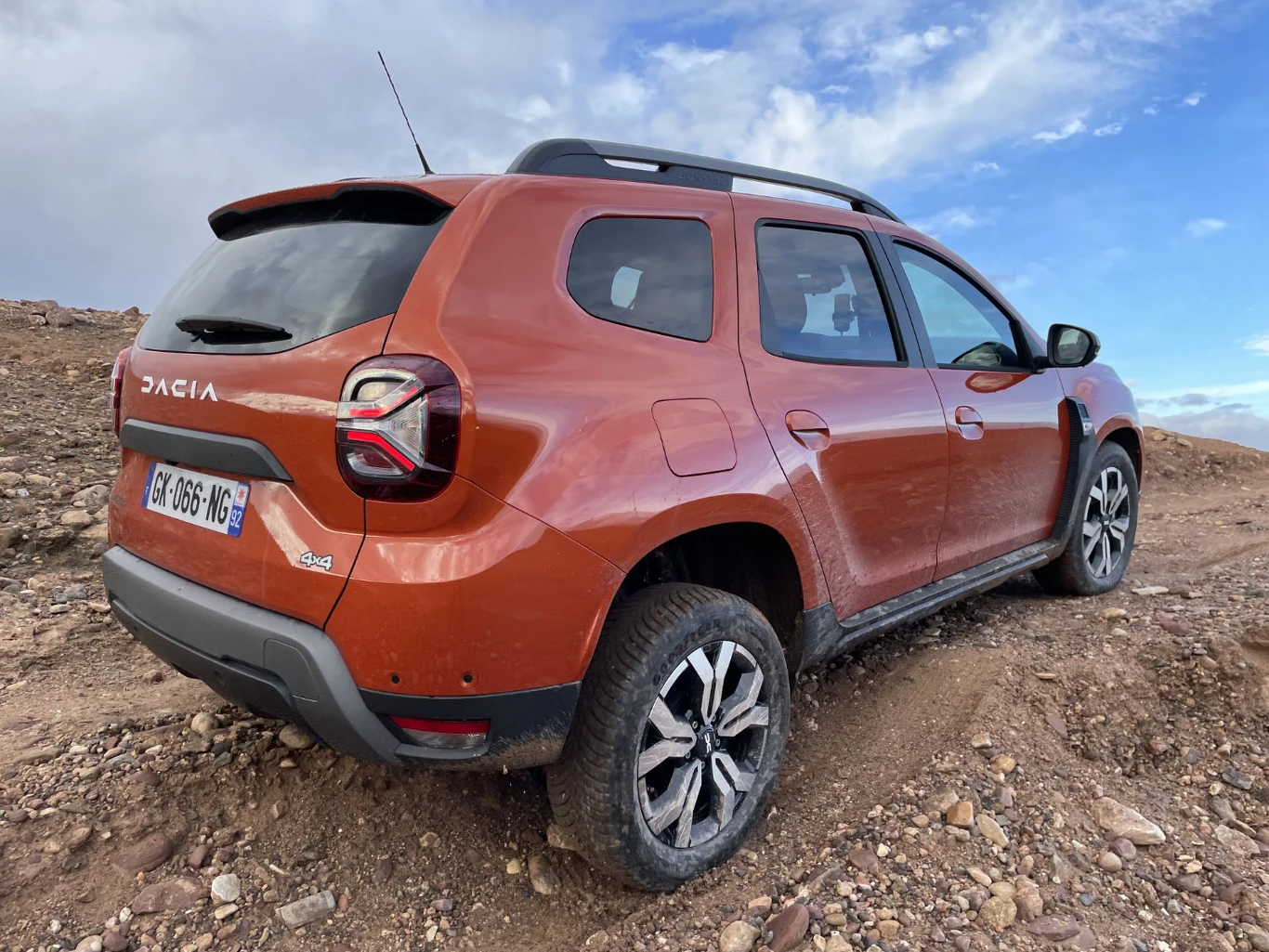 Dacia Duster Camp 2022