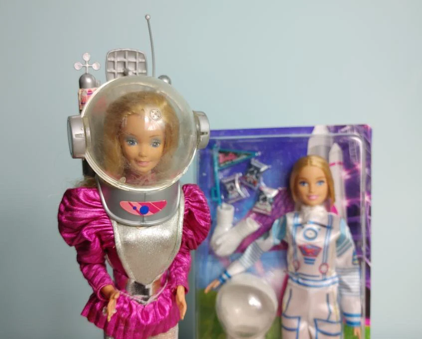 Barbie astronautkę wypuszczono na rynek kilka dekad temu Barbie astronautkę wypuszczono na rynek kilka dekad temu