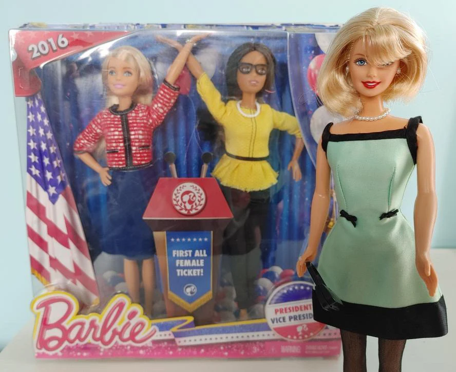 Barbie dziennikarka oraz Barbie prezydentka i wiceprezydentka Barbie dziennikarka oraz Barbie prezydentka i wiceprezydentka
