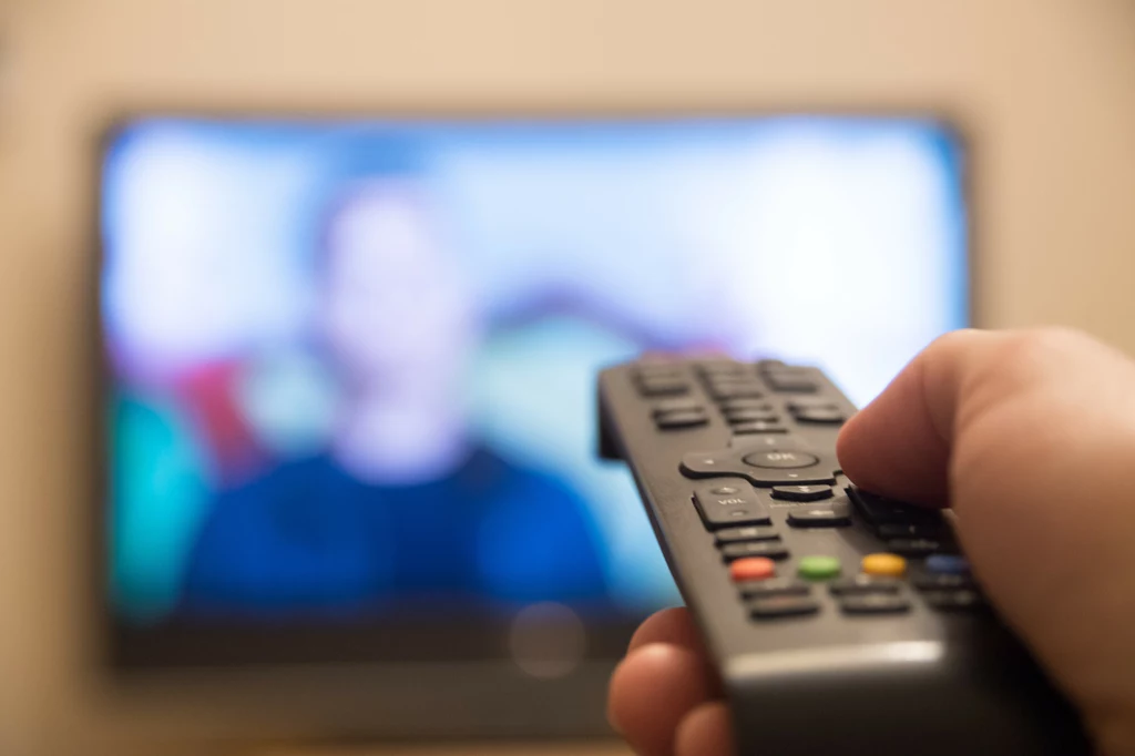Apel izb gospodarczych zrzeszających nadawców i operatorów branży mediów i telekomunikacji w sprawie zmian do ustawy o radiofonii i telewizji tzw. lex pilot Apel izb gospodarczych zrzeszających nadawców i operatorów branży mediów i telekomunikacji w sprawie zmian do ustawy o radiofonii i telewizji tzw. lex pilot