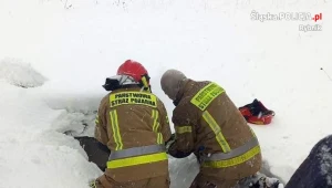 39-latek został wyciągnięty ze studzienki kanalizacyjnej