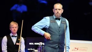 Mark Williams, a w tle Neil Robertson
