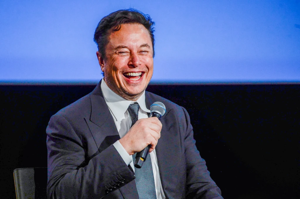Elon Musk kupił Twittera w październiku tego roku