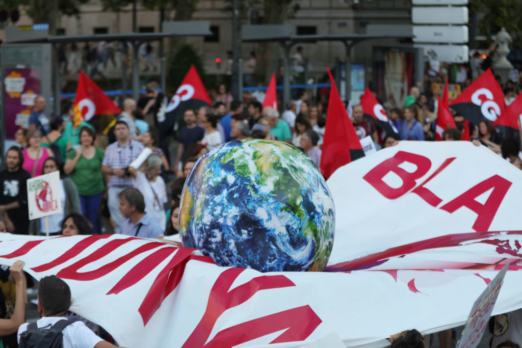 Polscy studenci mają szansę na zajęcia z ekologii. Barcelona musiała o nie walczyć.