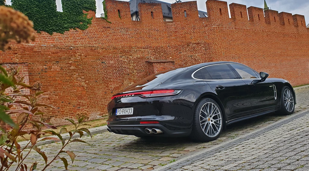 Porsche Panamera Turbo S E-Hybrid Executive