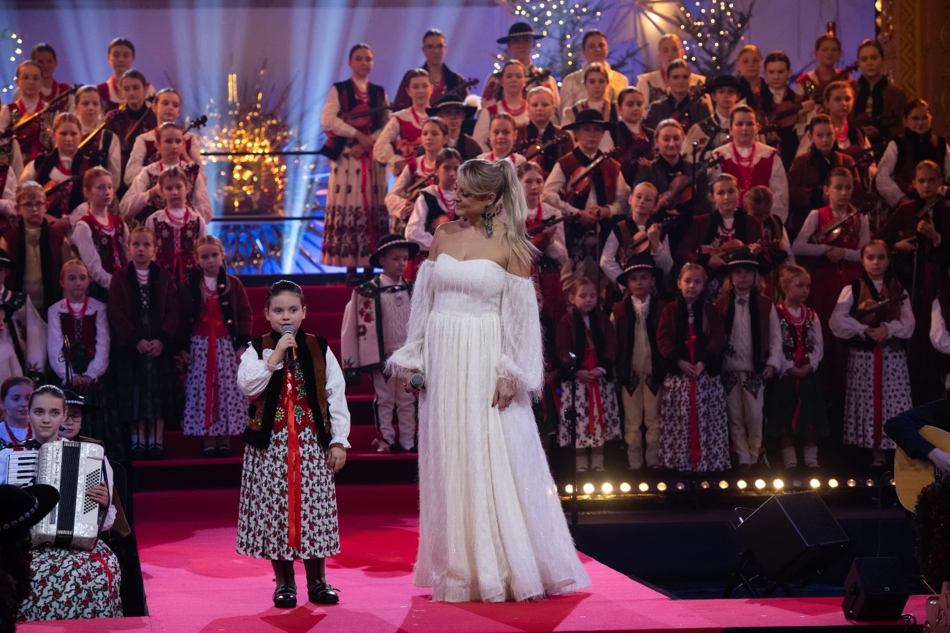 Zobacz zdjęcia z koncertu "Zajaśniała gwiozdecka nad Tatrami" Zobacz zdjęcia z koncertu "Zajaśniała gwiozdecka nad Tatrami"