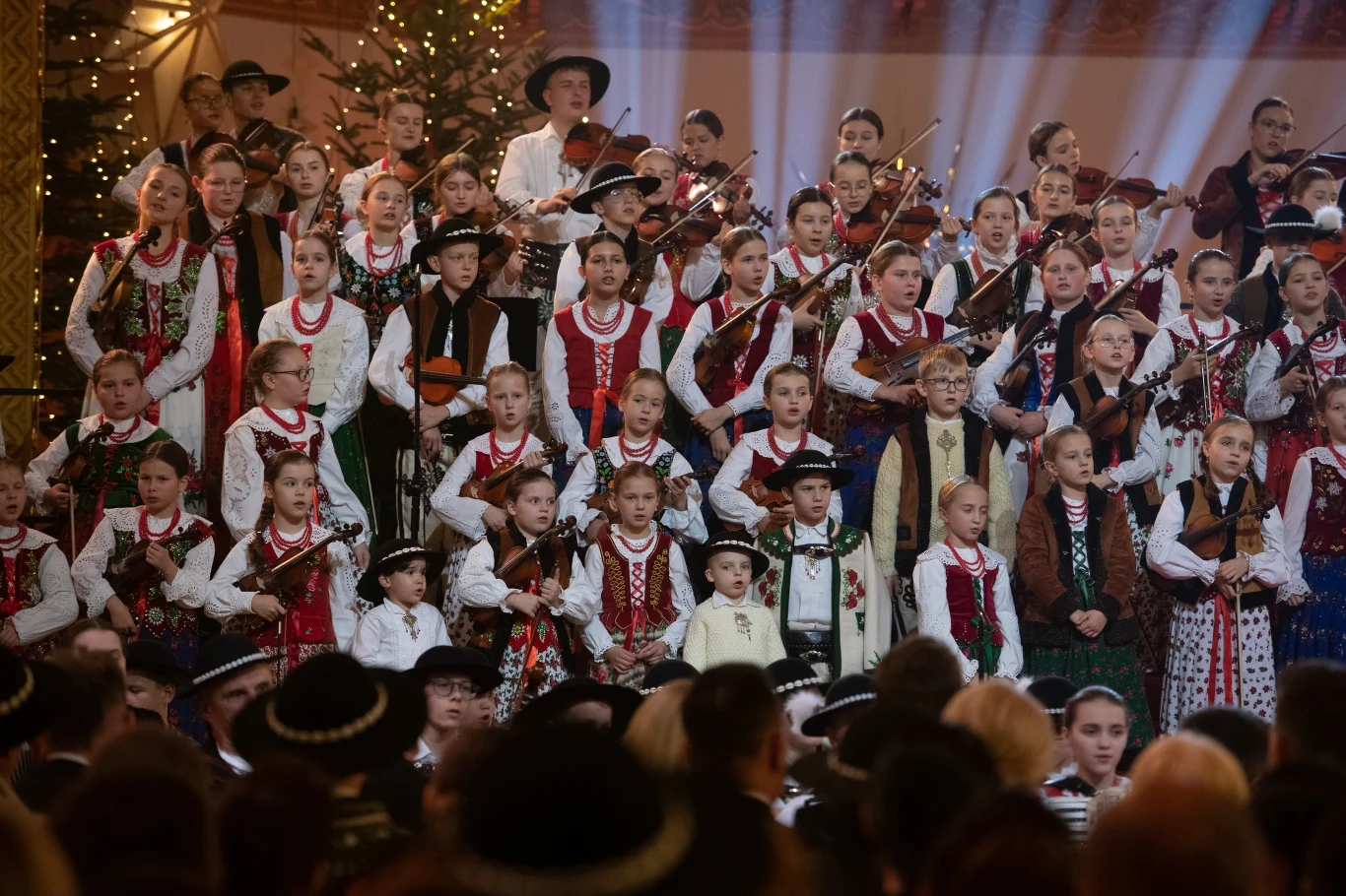 Zobacz zdjęcia z koncertu "Zajaśniała gwiozdecka nad Tatrami" Zobacz zdjęcia z koncertu "Zajaśniała gwiozdecka nad Tatrami"