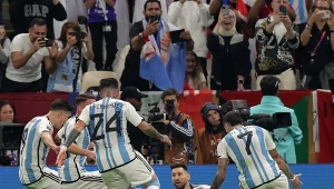 Radość Argentyny po golu Leo Messiego