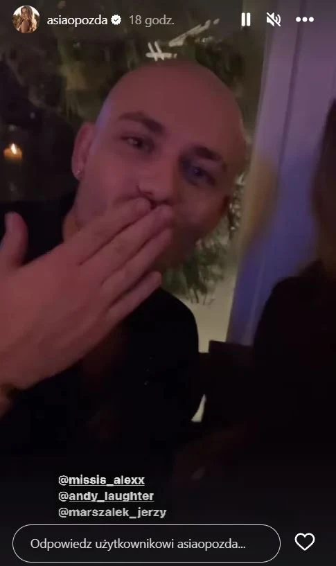 Tajemniczy mężczyzna w towarzystwie Joanny Opozdy Tajemniczy mężczyzna w towarzystwie Joanny Opozdy