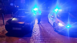 Policjantów zainteresowało zachowanie kierowcy. Przeczucie nie zawiodło