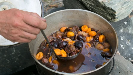 Czy znasz tradycyjny, łemkowski przepis na kompot z suszu? To prawdziwy rarytas