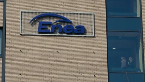 Enea poinformowała, że rada nadzorcza spółki odwołała bez podania przyczyny członka zarządu ds. handlowych Tomasza Siwaka