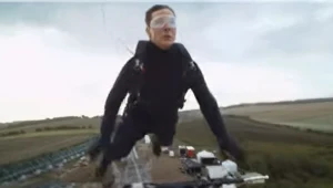 Tom Cruise na planie filmu “Mission: Impossible - Dead Reckoning Part One"