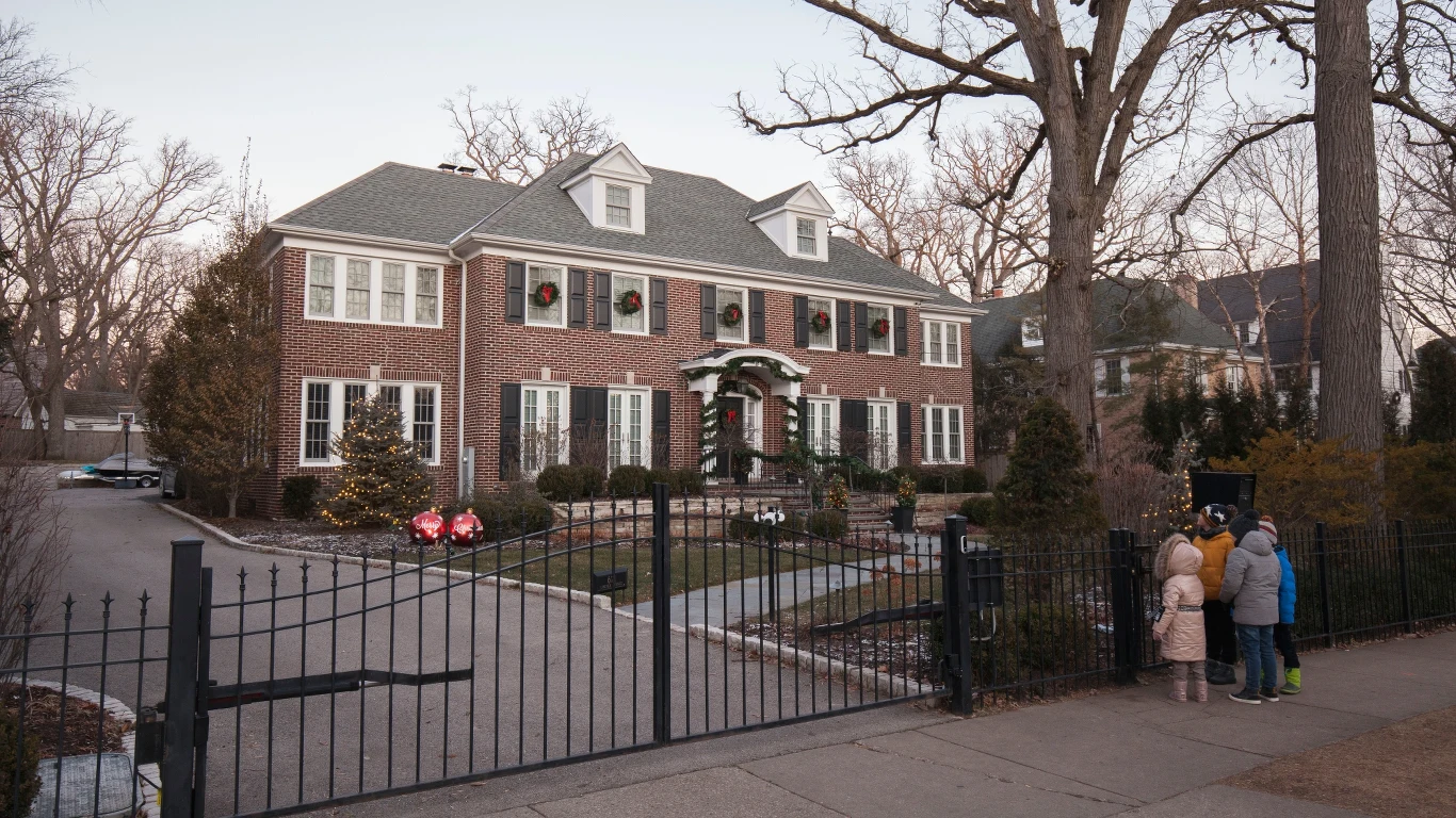 Posiadłość filmowej rodziny McCallister znajdziemy w miejscowości Winnetka Posiadłość filmowej rodziny McCallister znajdziemy w miejscowości Winnetka