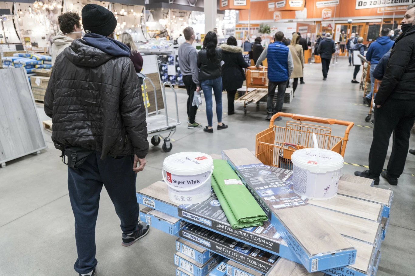 Ruch w marketach budowlanych zmniejszył się o ok. 26 proc. Ruch w marketach budowlanych zmniejszył się o ok. 26 proc.