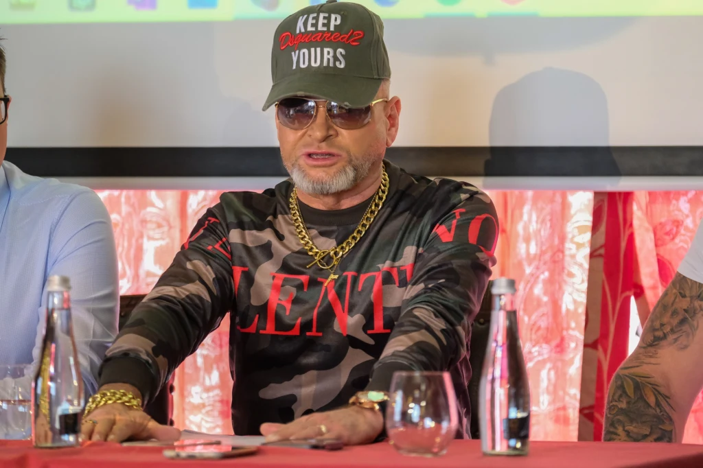 Krzysztof Rutkowski leci do Iranu ratować kobiety