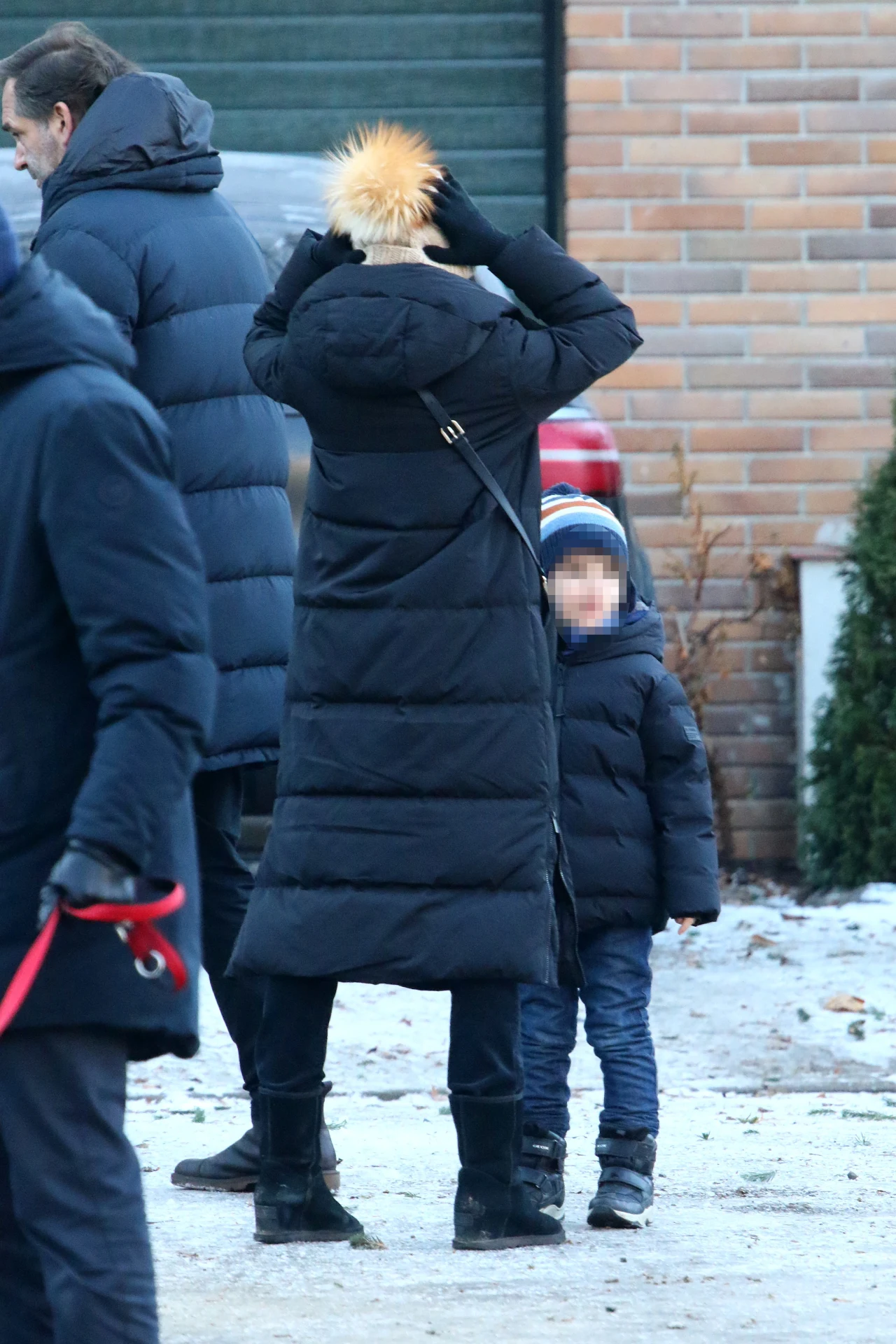 Marta Kaczyńska wybiera choinkę z synkiem i trzecim mężem, Piotrem Zielińskim 