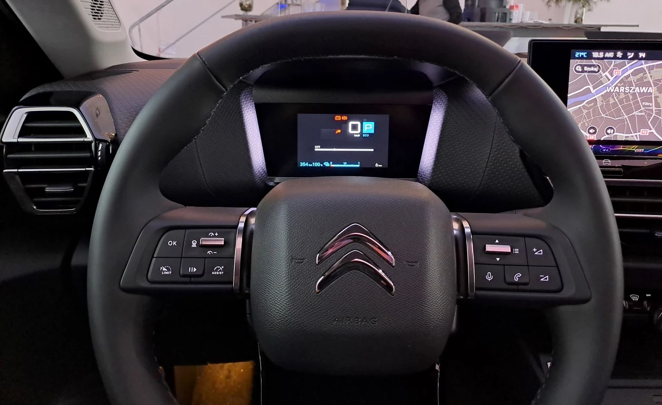Citroen e-C4 X